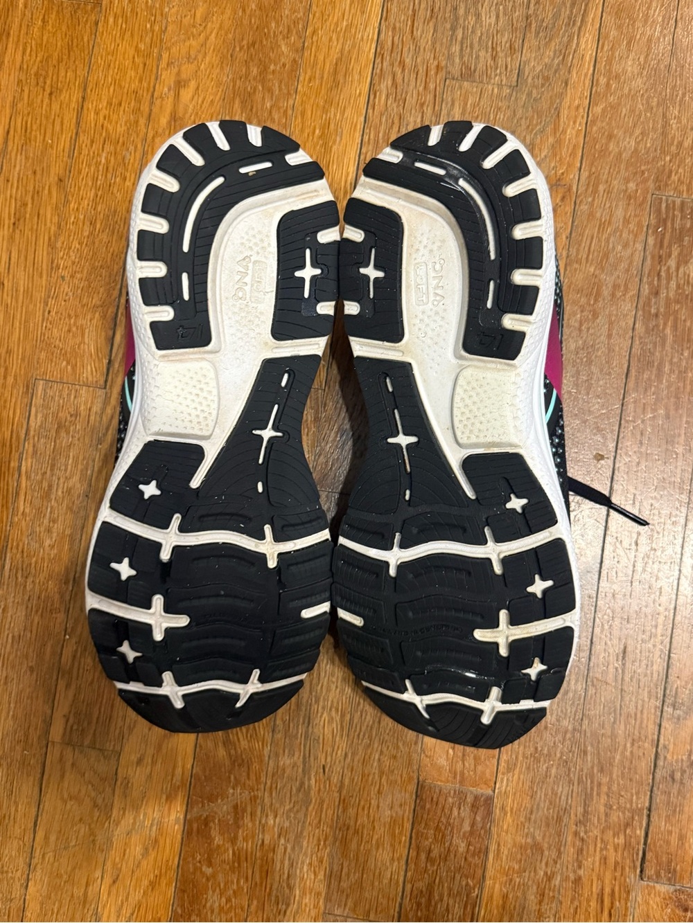 Brooks Ghost 14, size 10 - Picture 3 of 8